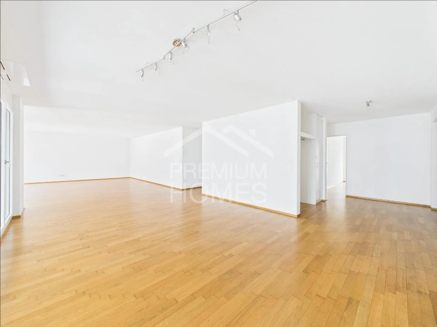 Sonnendurchflutetes Zuhause mit Charme - Foto 3 von 12