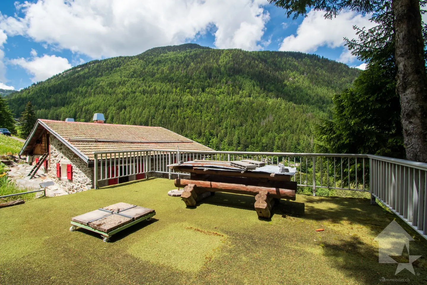 Chalet à rénover au coeur de la nature - Photo 7 sur 17