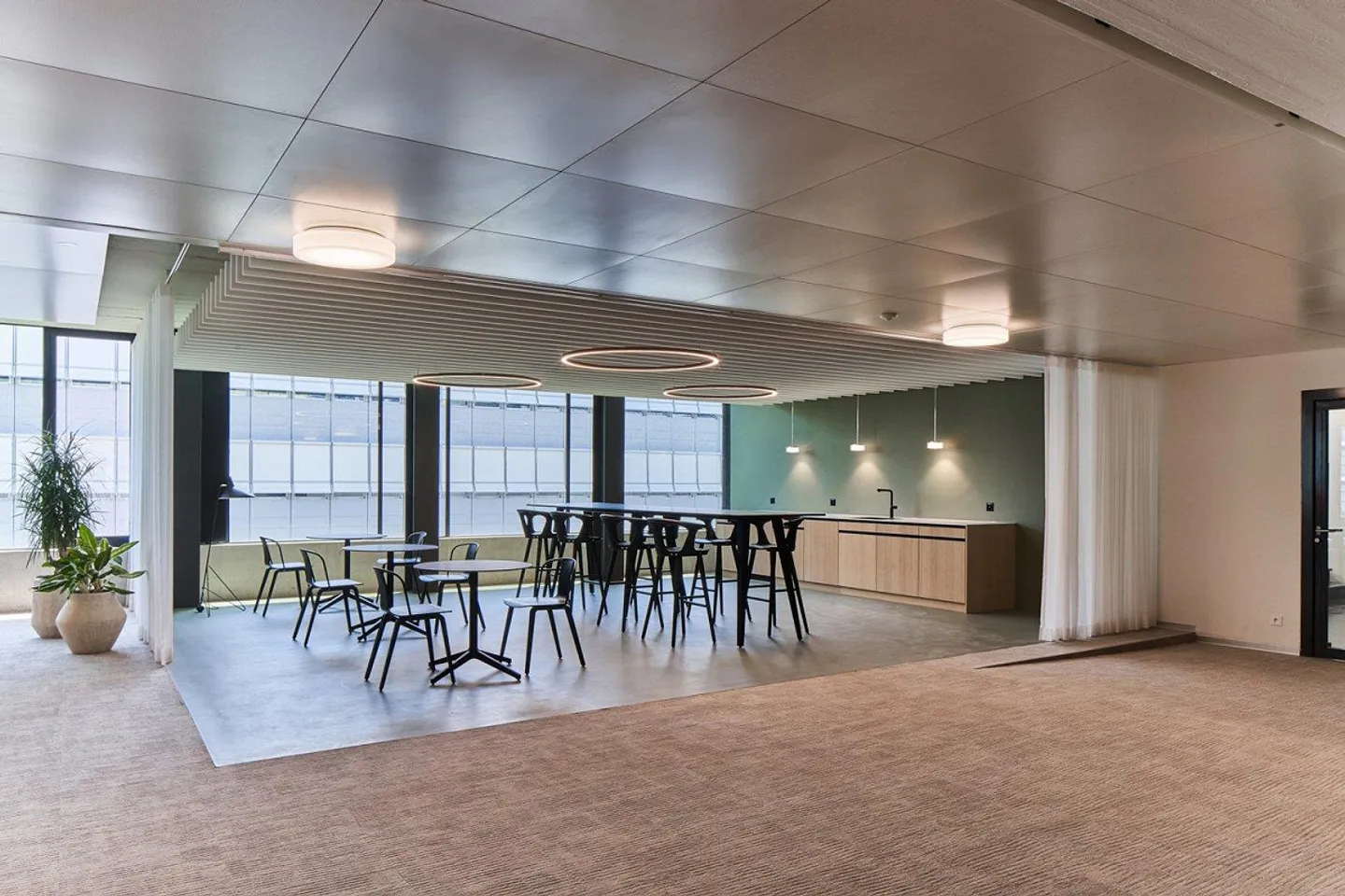 FlurWork - The Work Environment of the Future - Photo 7 of 8