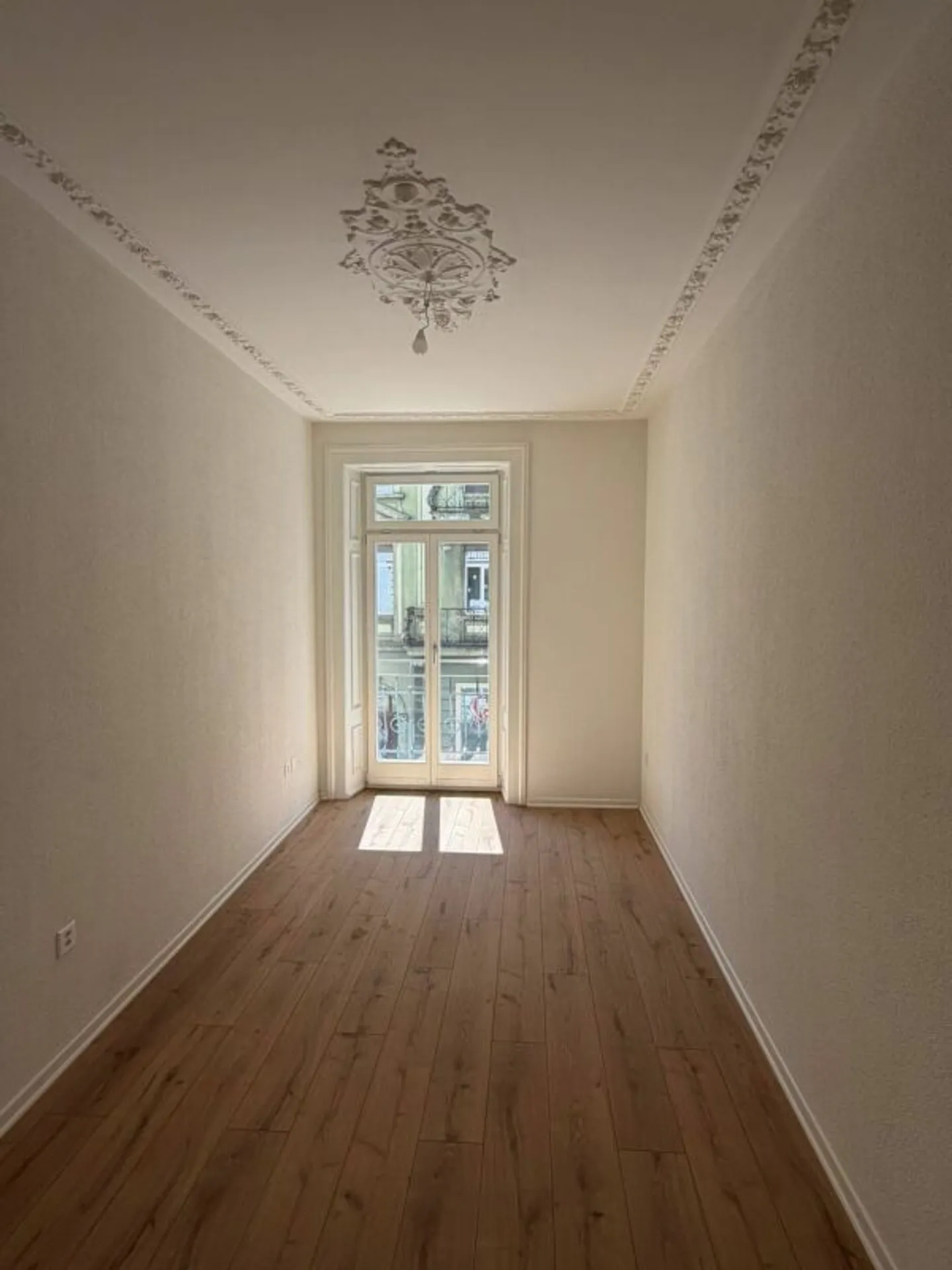 Wohnung: Charmant, frisch saniert - Foto 1 von 6