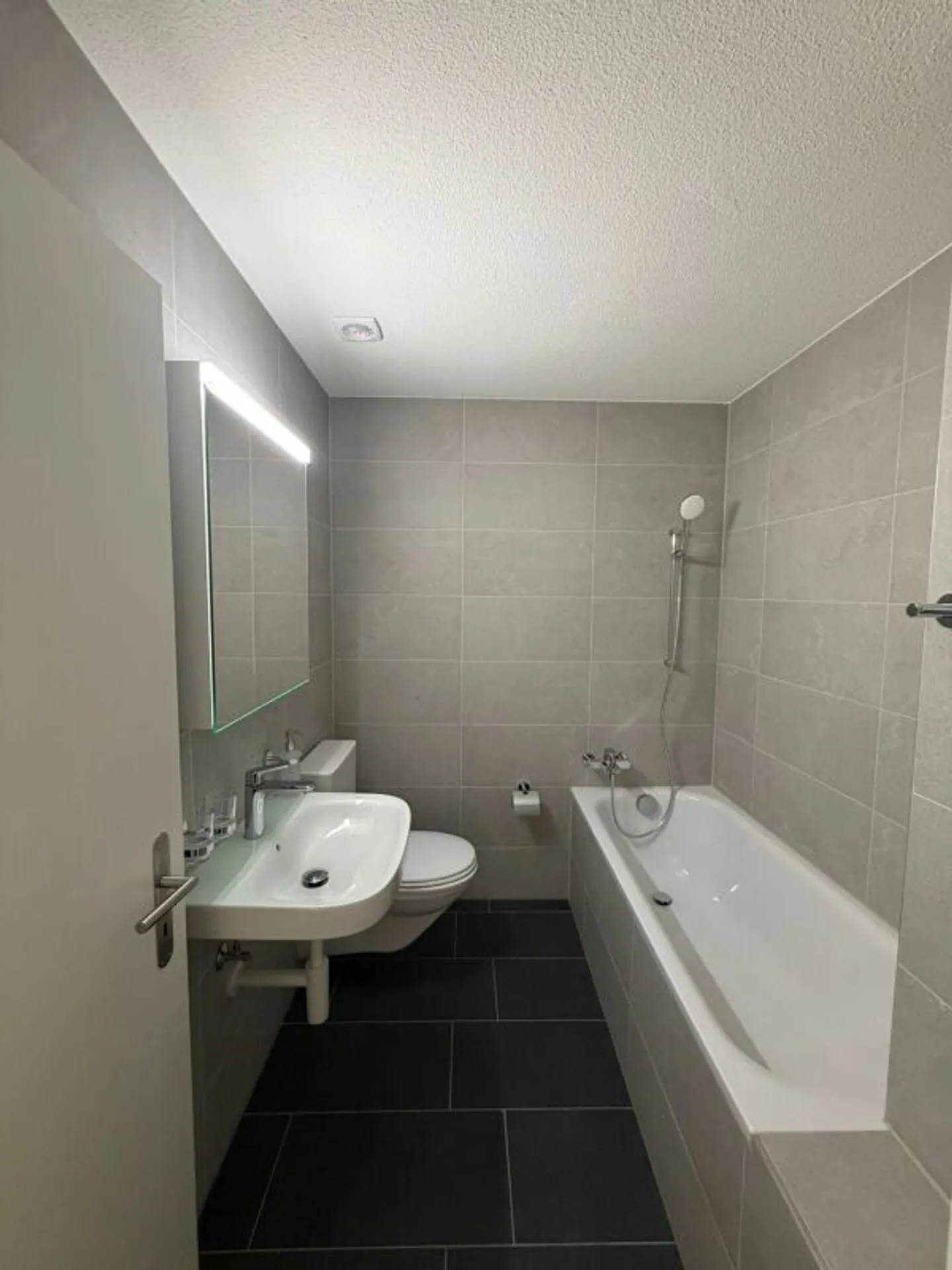 Wohnung: Charmant, frisch saniert - Foto 5 von 6