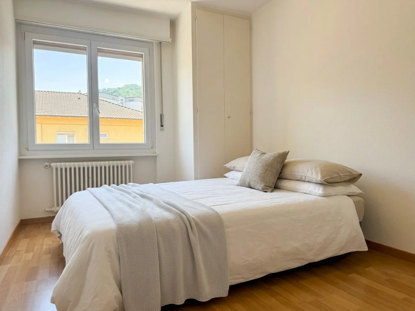 Charming Penthouse in Monthey - Photo 7 of 18