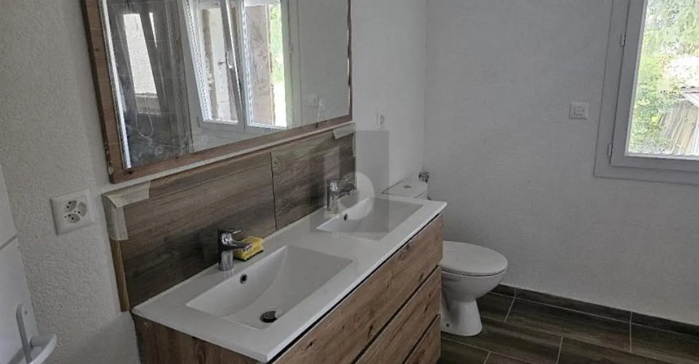 Maison Individuelle Spacieuse - Photo 3 sur 4