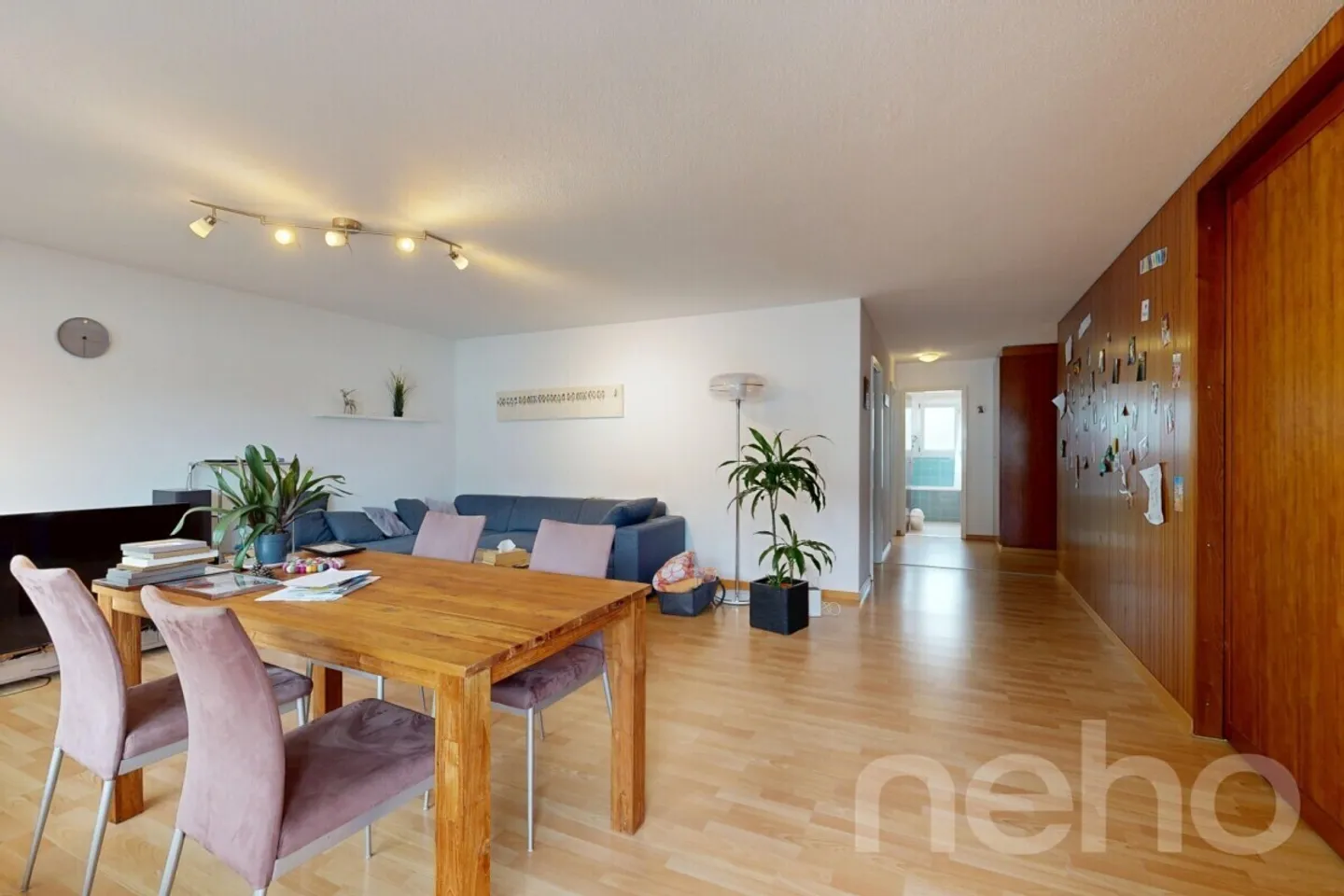 Spacious 4.5-room apartment with separate studio - Photo 2 of 12