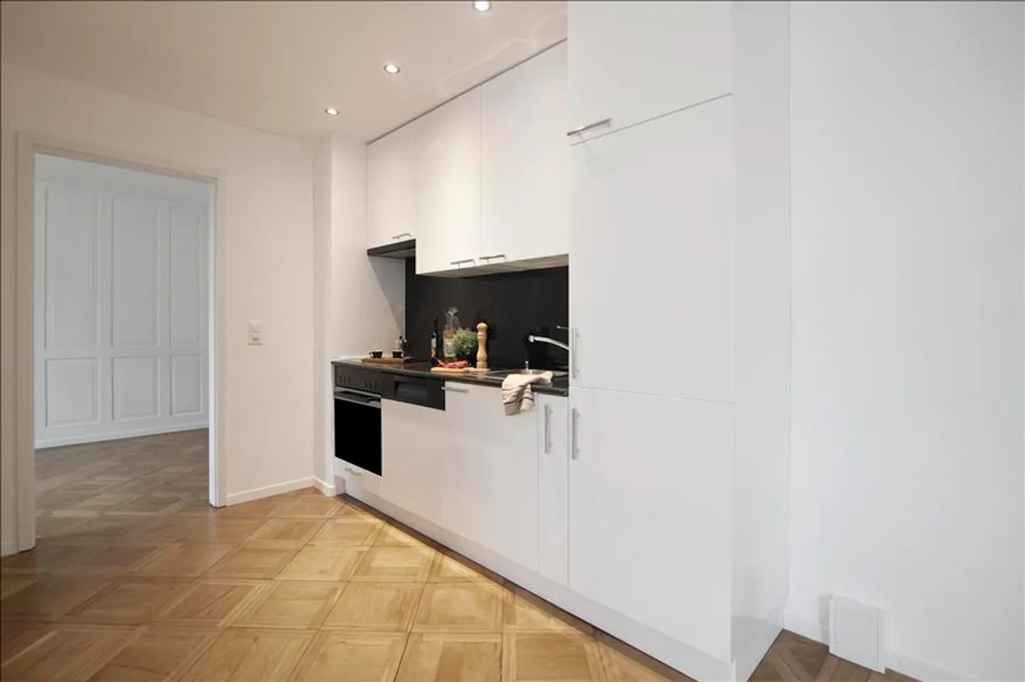 Appartamento d'epoca con charme cerca nuovo residente! - Foto 3 di 9