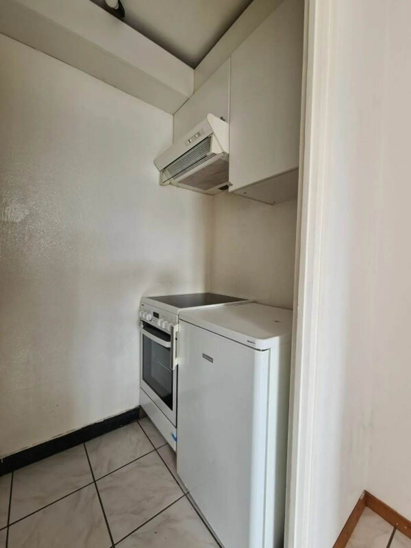 Studio au 4e étage - Photo 4 sur 5