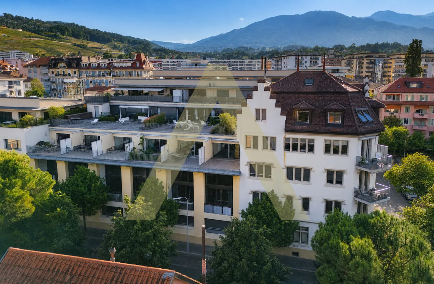 Duplex Loft avec Grande Terrasse - Photo 2 sur 12