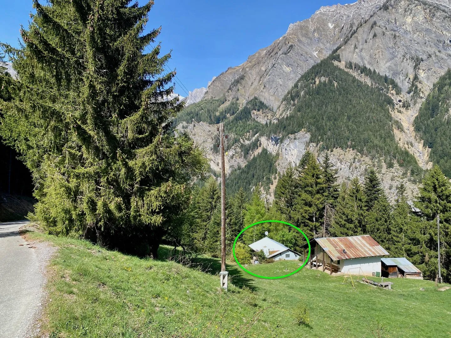 Chalet for sale - Photo 4 of 13