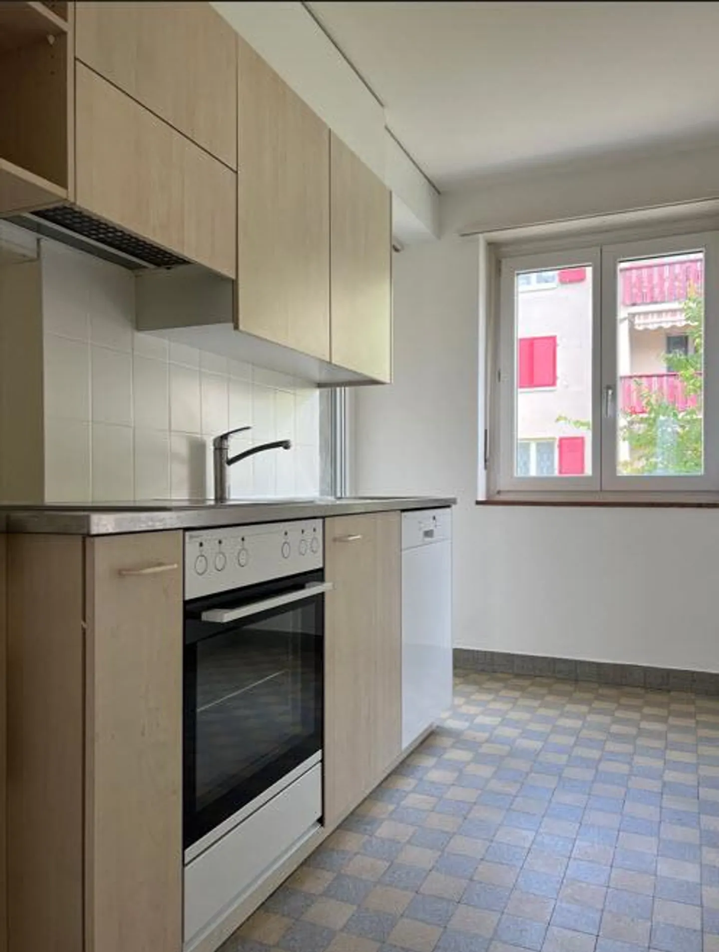 Charmante Wohnung in Muttenz - Foto 2 von 10