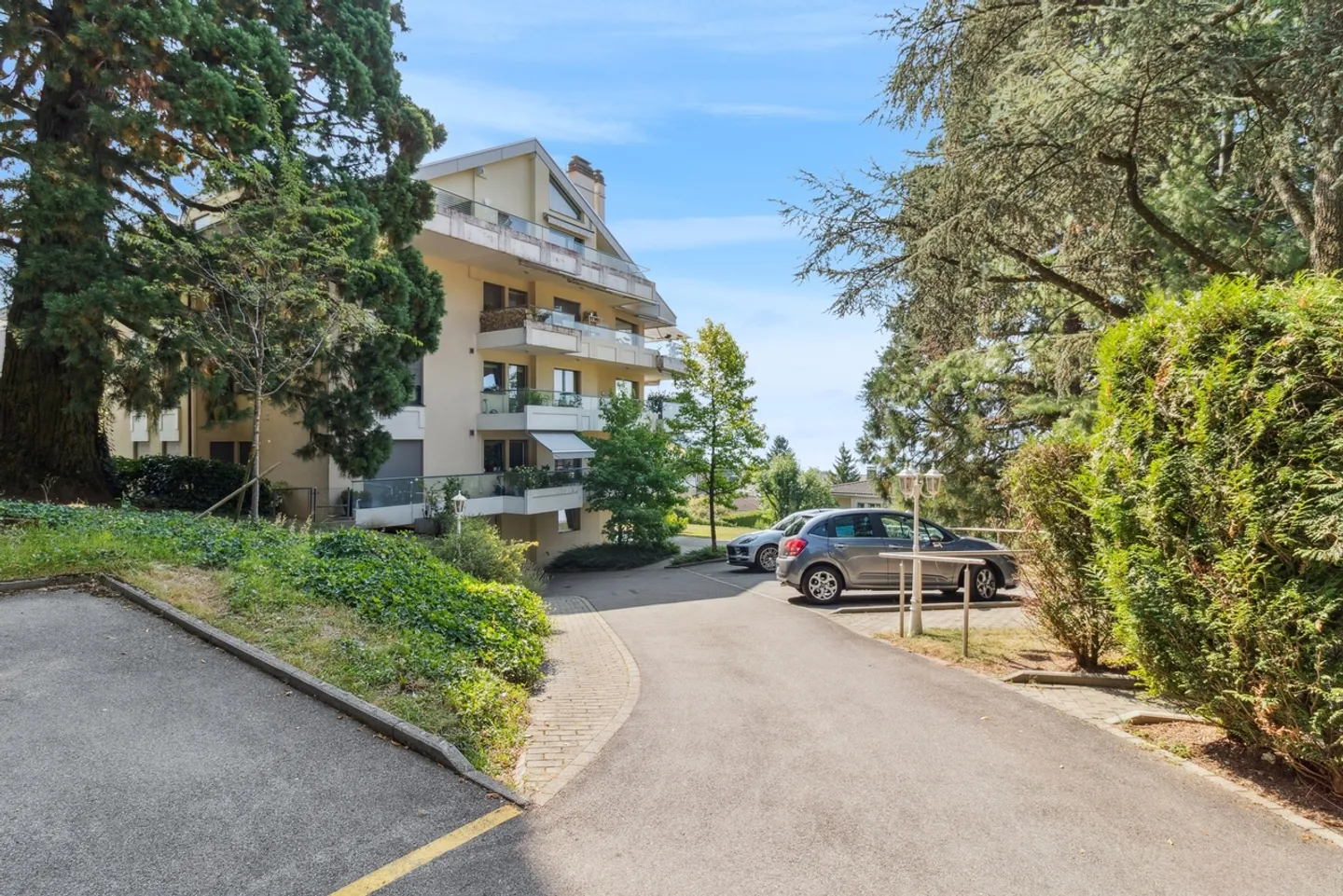 Superbo appartamento di 3,5 locali con terrazza e una bellissima vista - Foto 9 di 9