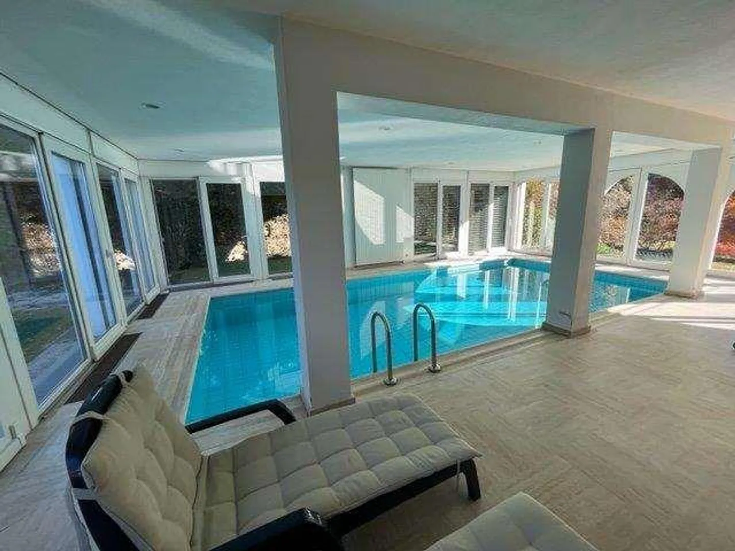 Elegantes Appartement 3,5 in Villa - Foto 13 von 13