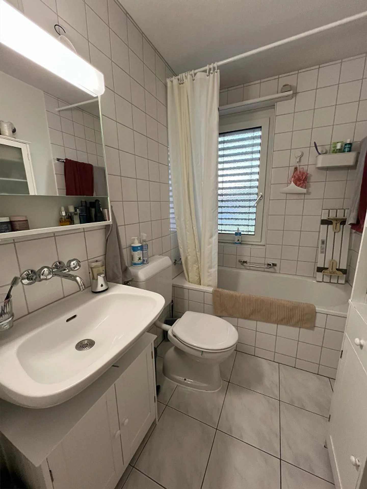 Apartment in a quiet neighborhood - Photo 6 of 8