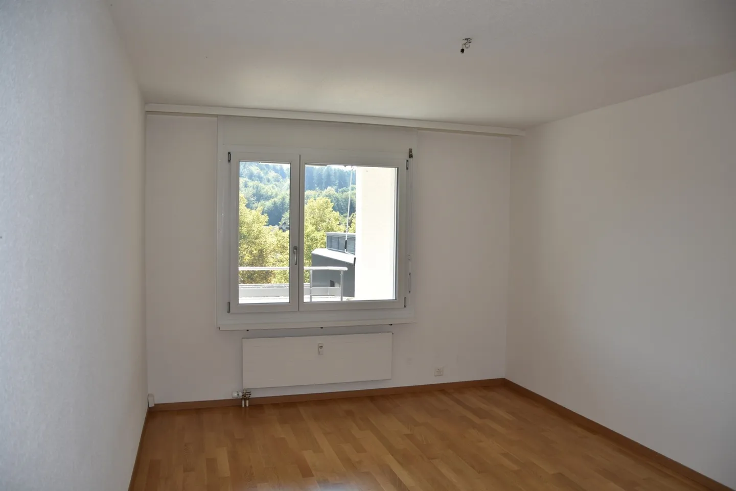Spacious apartment with fireplace - Photo 5 of 10