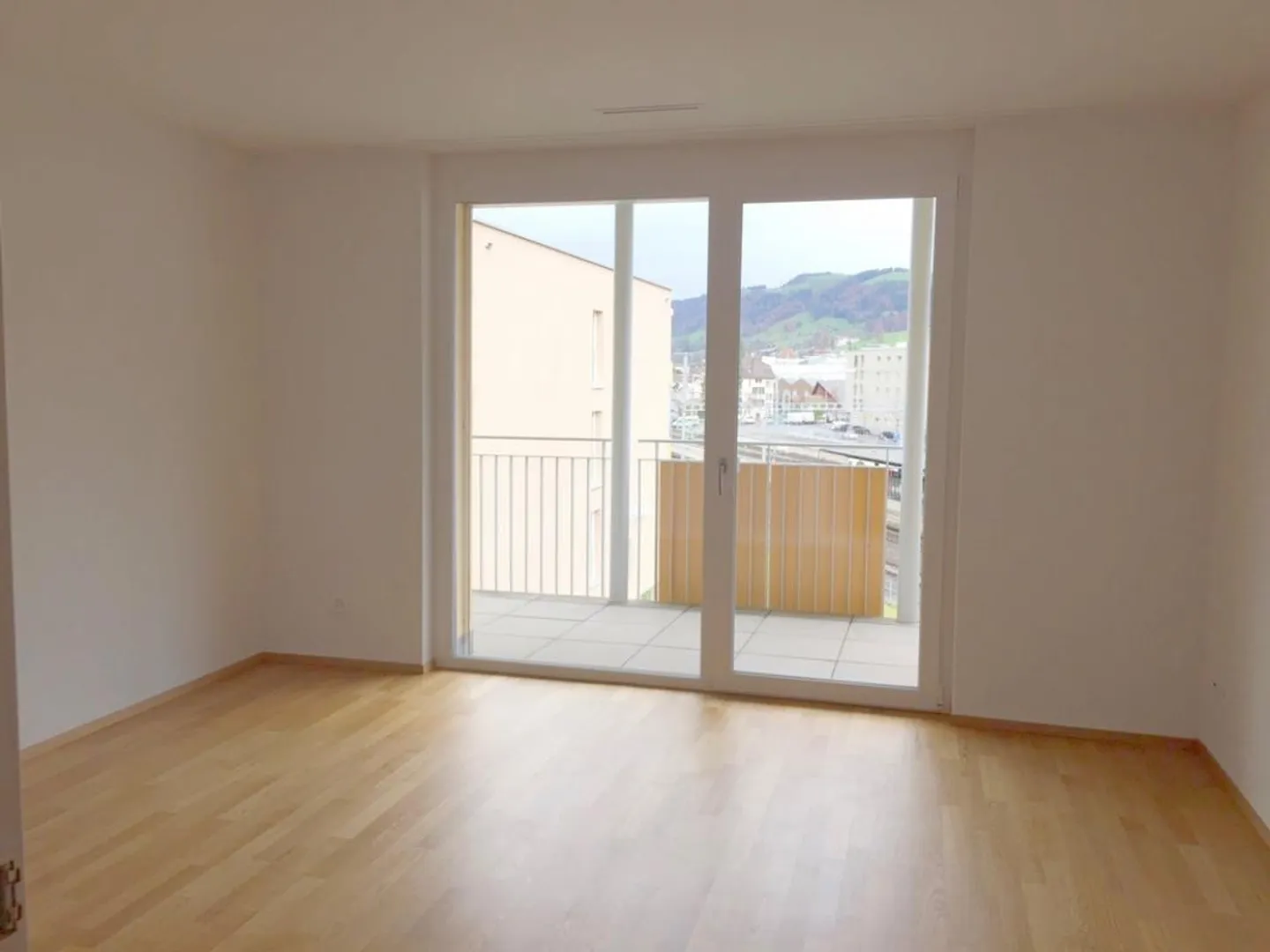 Moderne Wohnung in unmittelbarer Nähe zum Bahnhof Ebikon - Foto 5 von 6