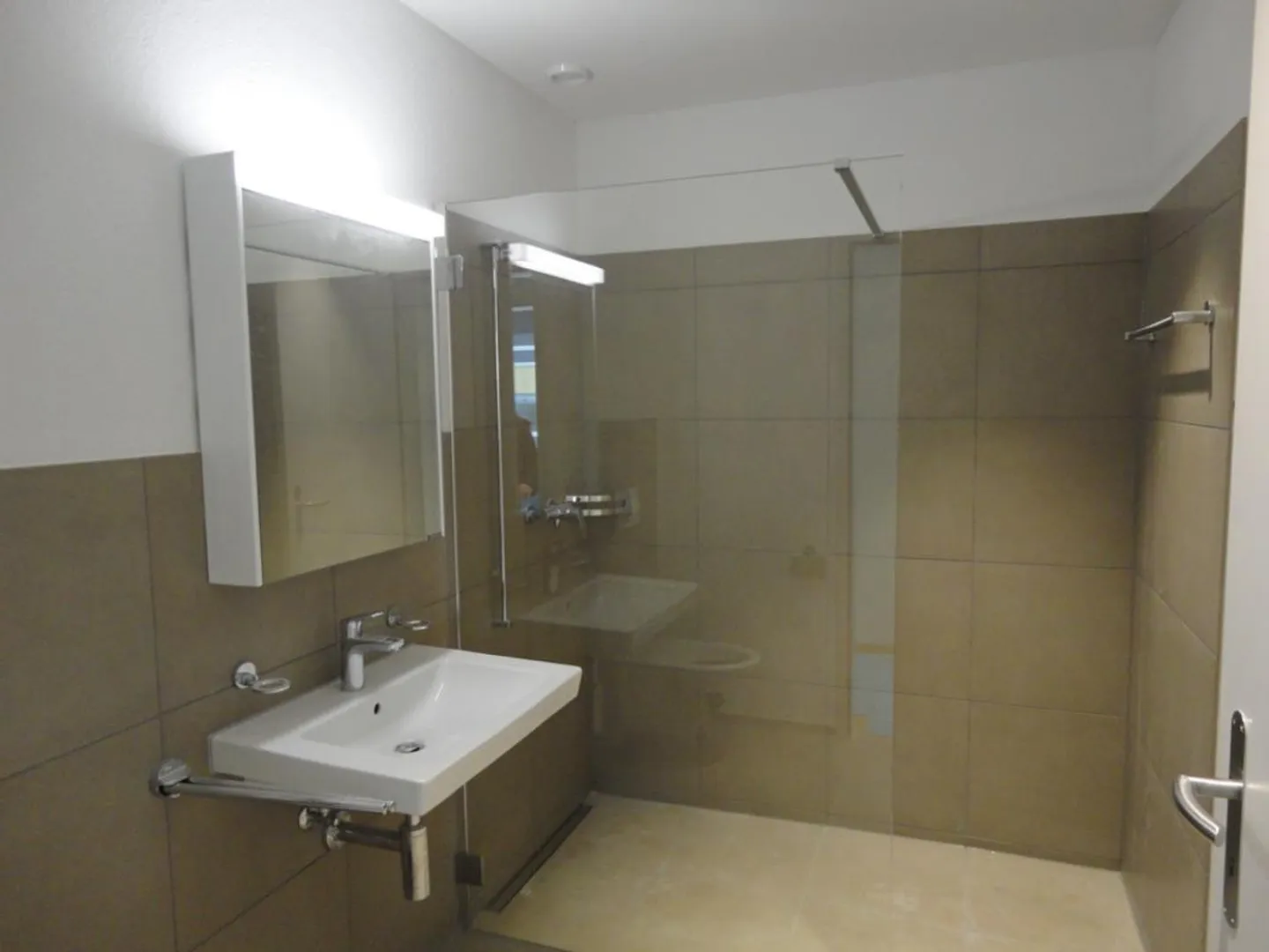 Moderne Wohnung in unmittelbarer Nähe zum Bahnhof Ebikon - Foto 6 von 6