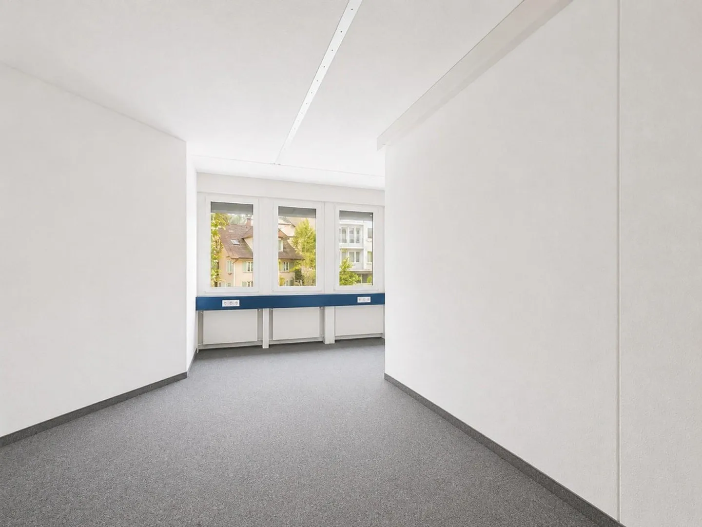 Flexible office spaces with development potential in a central location - Photo 7 of 13