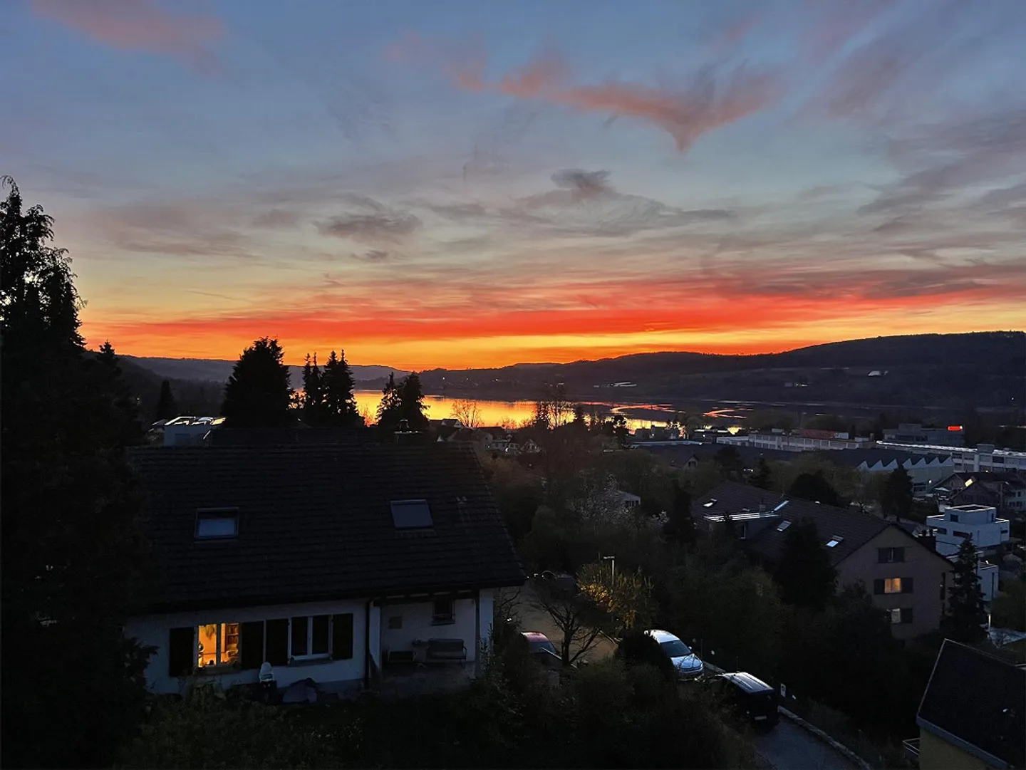Cercasi nuovo inquilino per appartamento attico di 3 stanze con vista fantastica sul lago - Foto 20 di 22