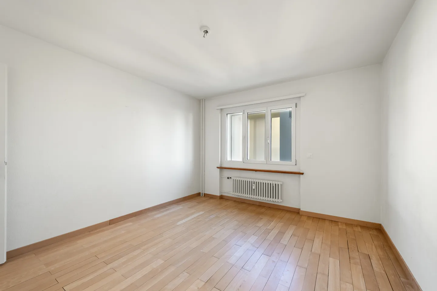 Renovated. Modern. Close to the city. – Your new home is waiting - Photo 7 of 7