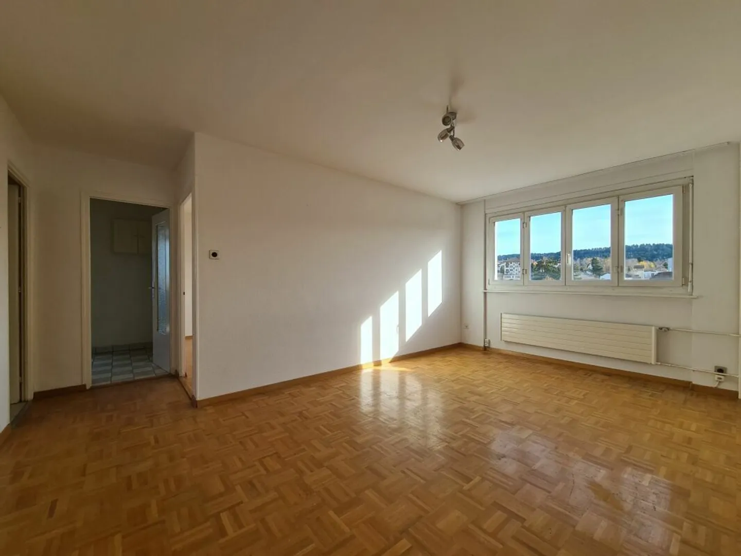 3-Zimmer-Wohnung im 10. Stock - Foto 3 von 7