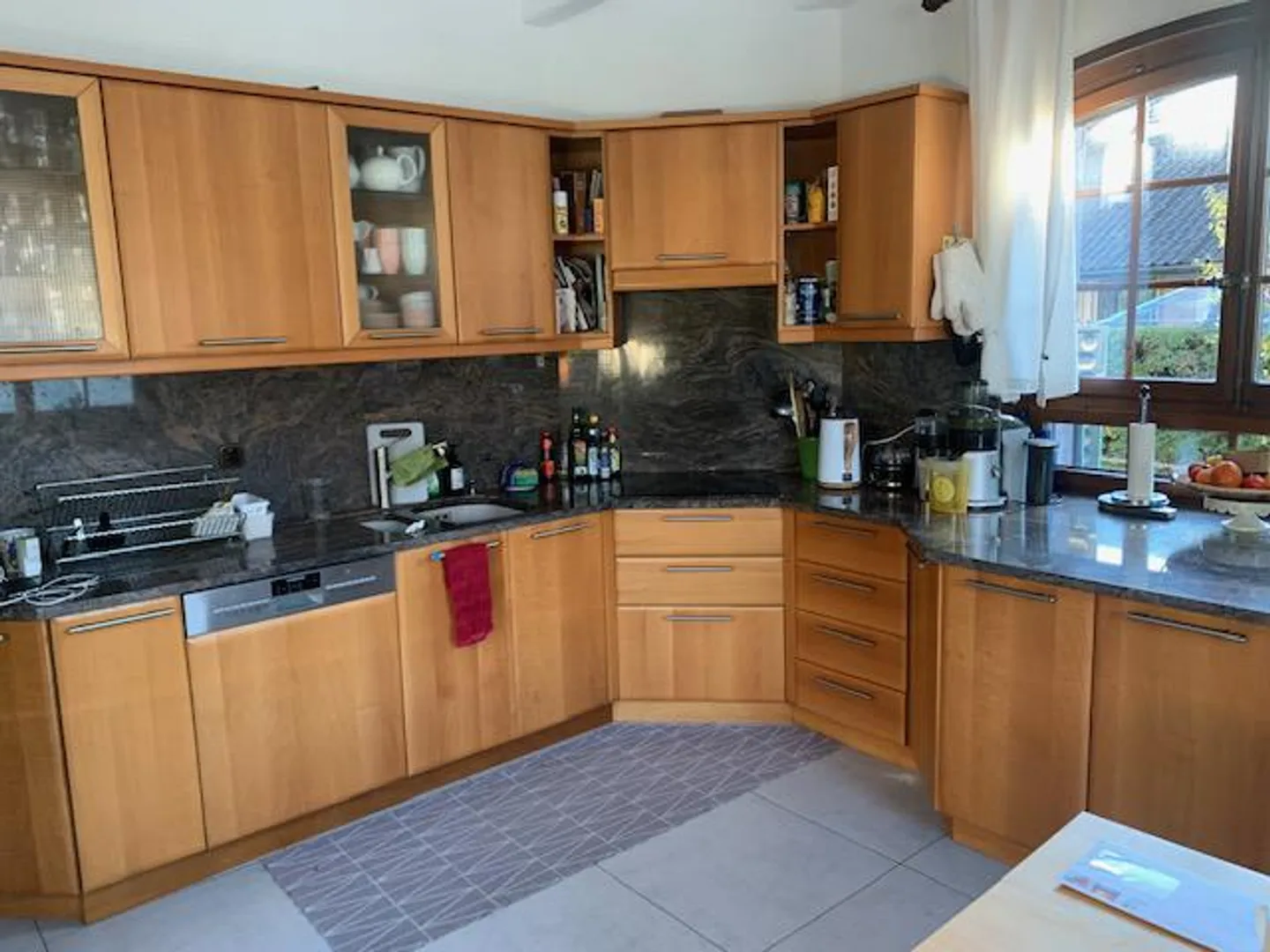Herrenhaus mit 9 Zimmern in einem Wohngebiet - Foto 9 von 11