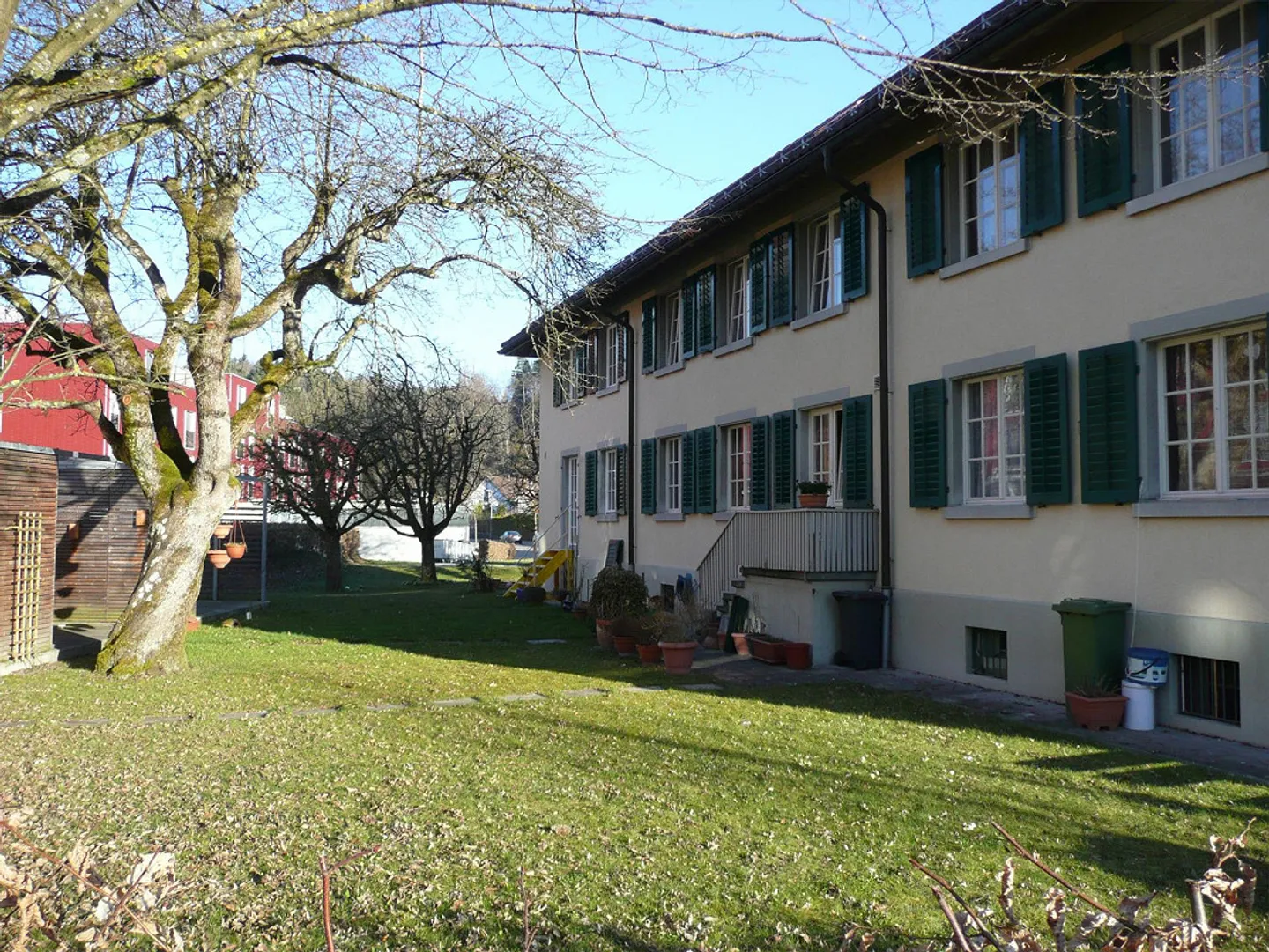 Charming terraced single-family house in a sunny and quiet location - Photo 2 of 5