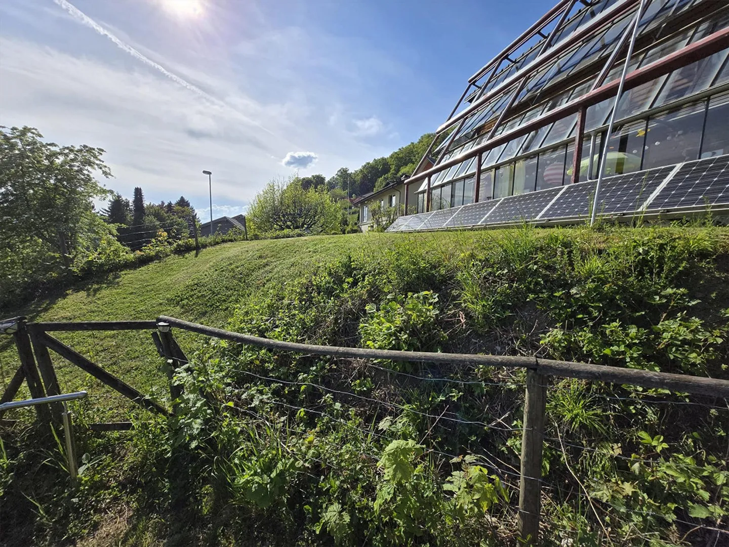 Charmantes Haus mit Wintergarten - Foto 1 von 18
