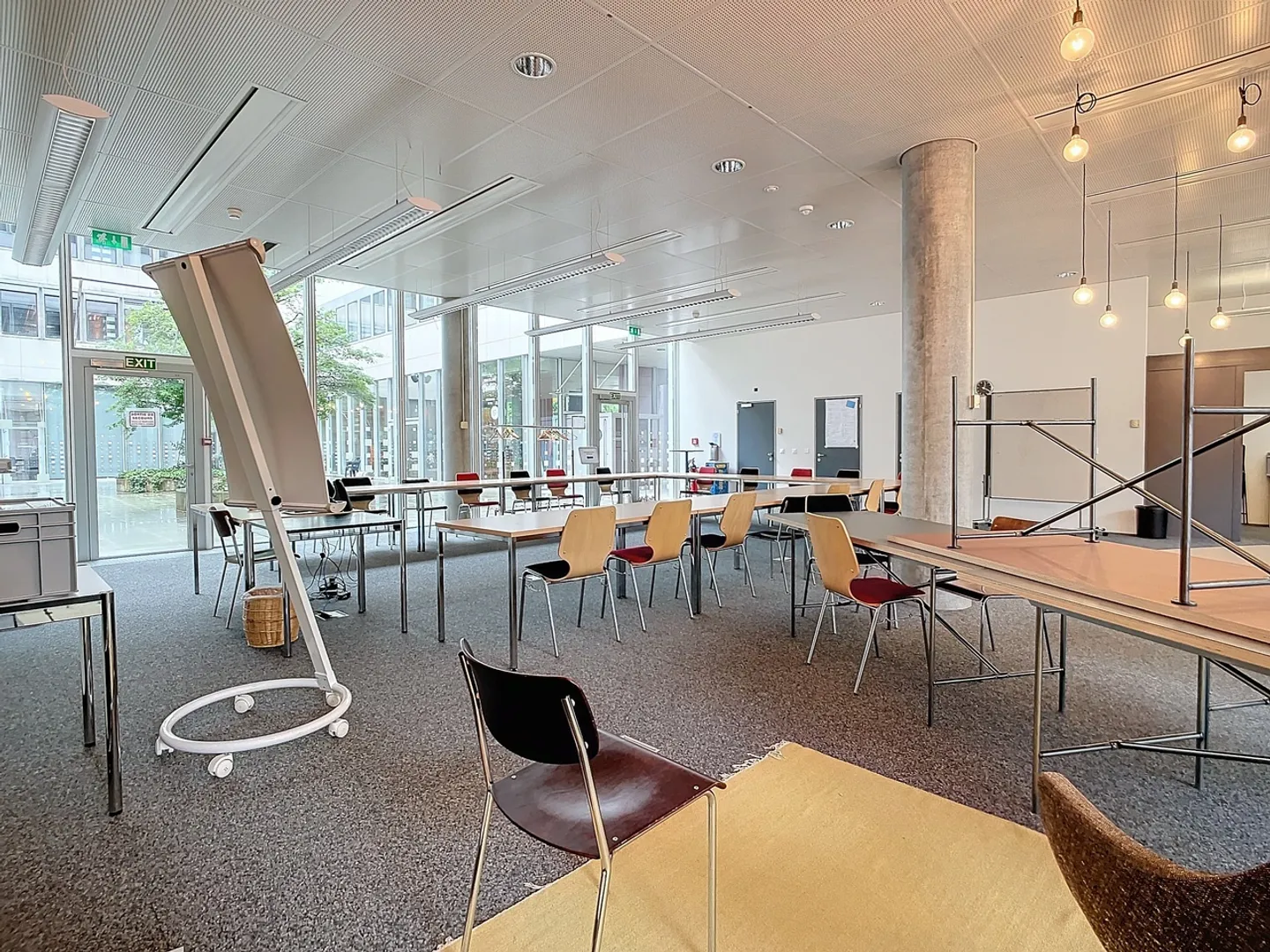 SPAZIO COMMERCIALE DI 160 M² CIRCA AL PIANO TERRA - Foto 1 di 9