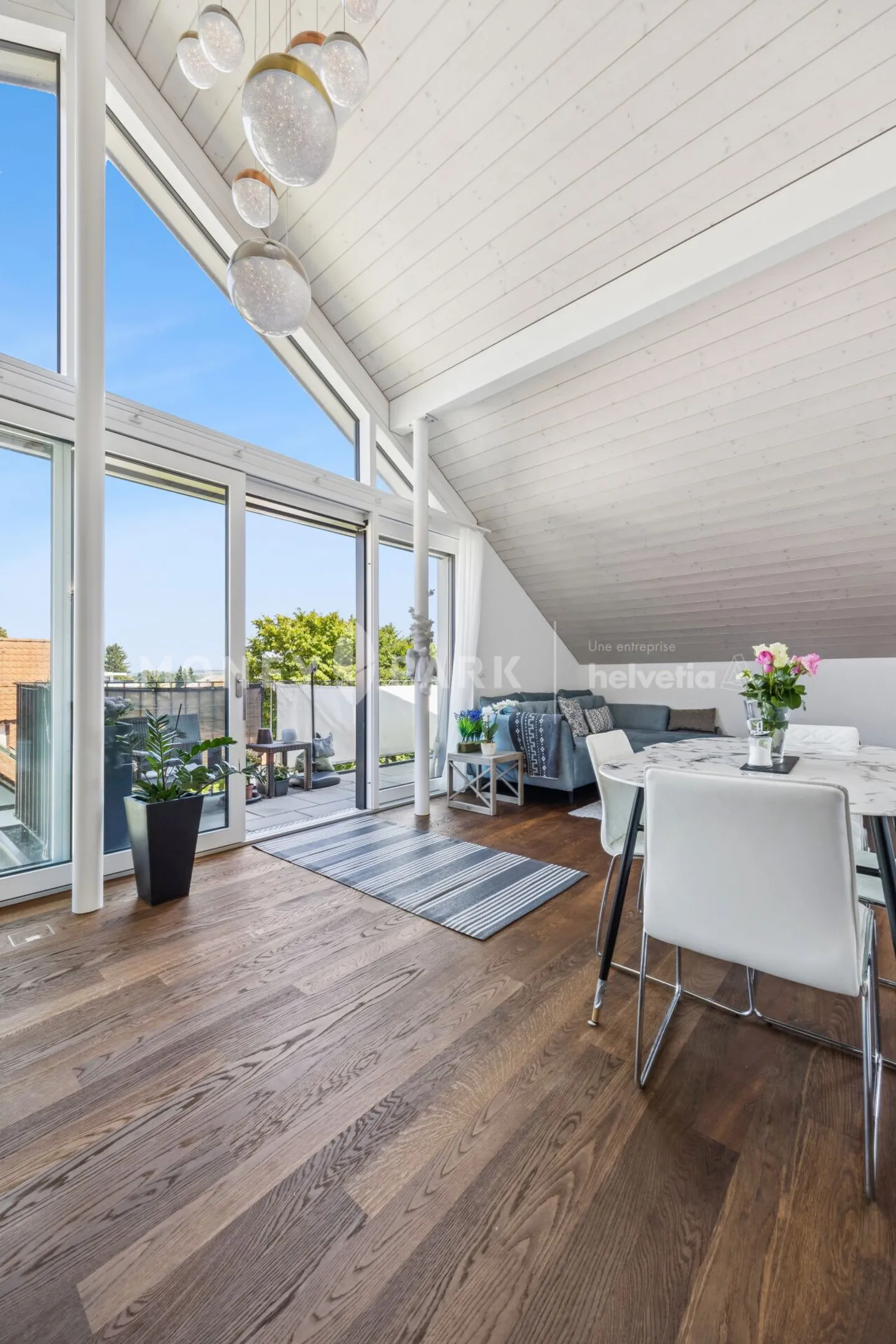 Bel appartement moderne en attique - Photo 6 sur 13