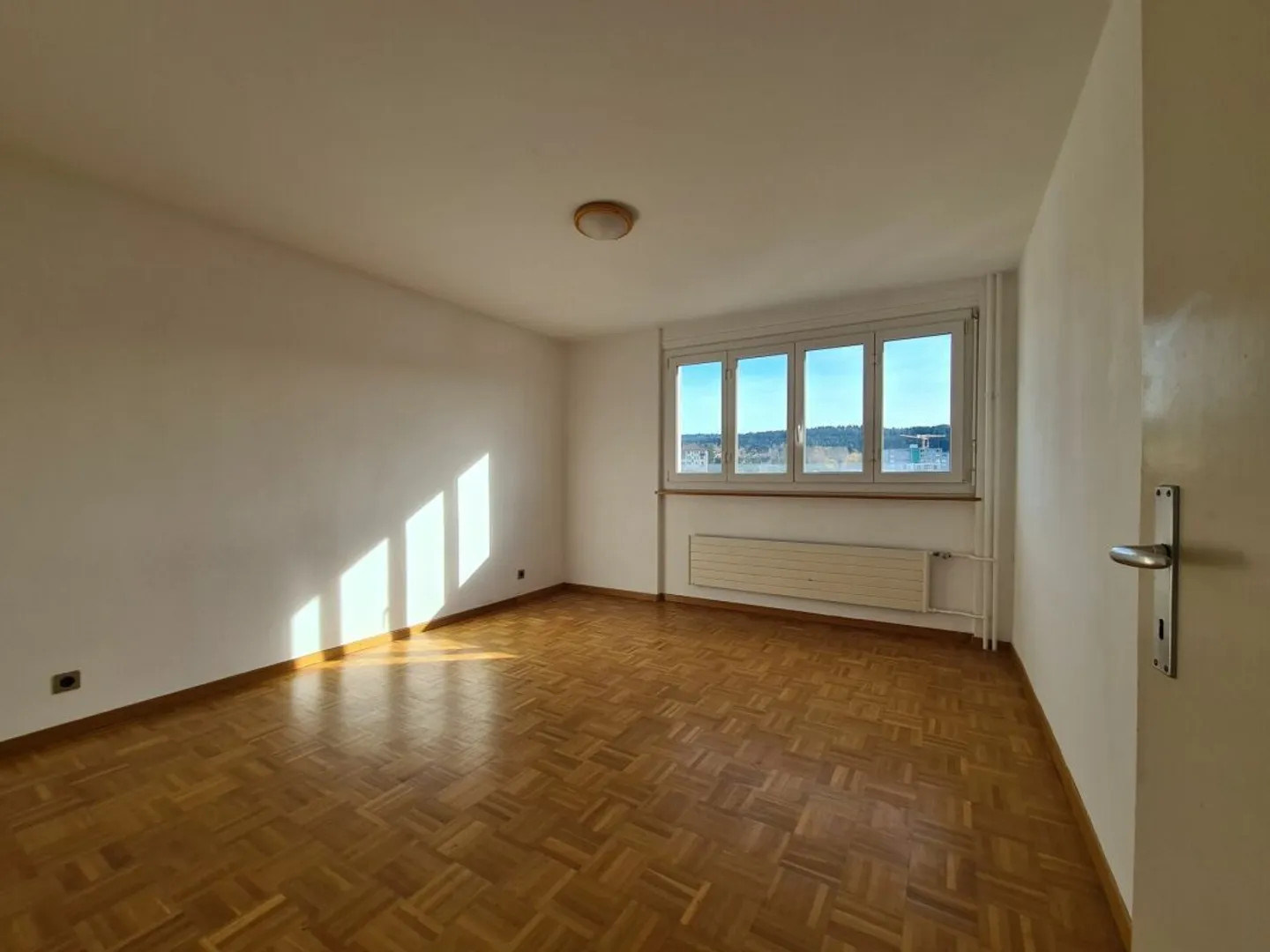 Appartement à louer - Photo 3 sur 8