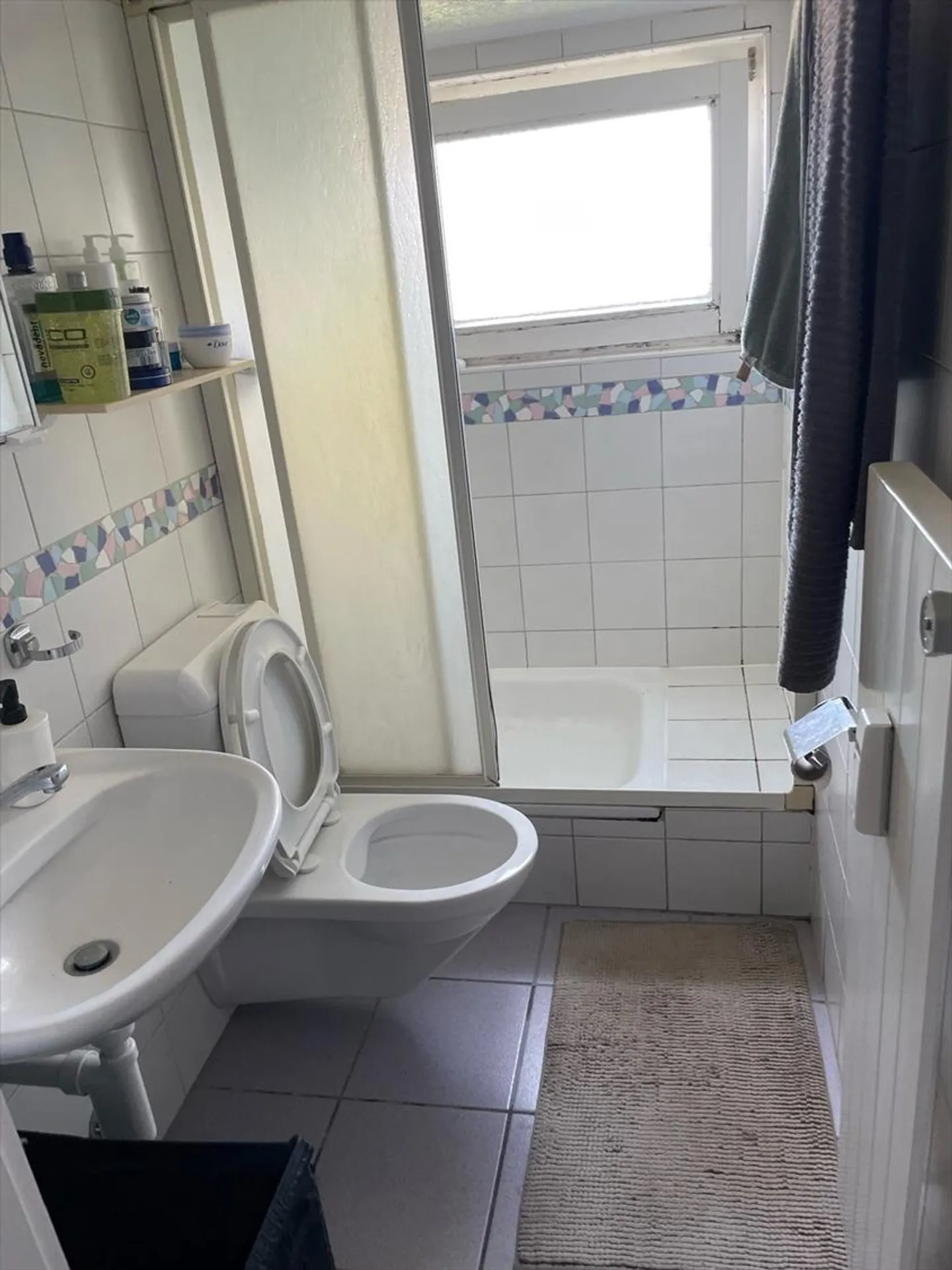 Studio in the Jura district - Photo 3 of 5