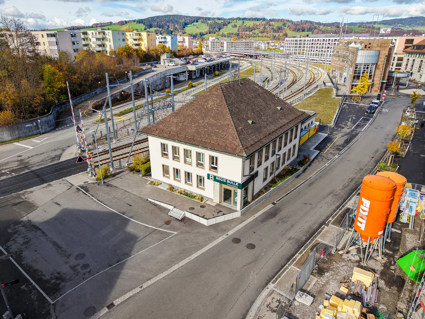 Bulle - Spacious Storage Space of 187.9 m² for Rent - Photo 4 of 4