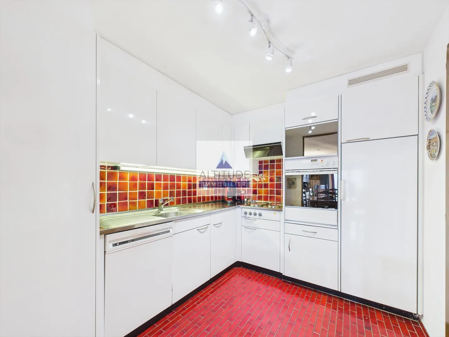 The Daisies - Photo 5 of 13