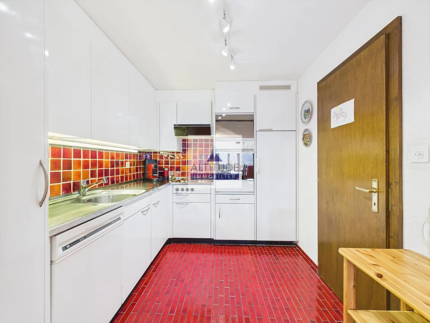 The Daisies - Photo 6 of 13