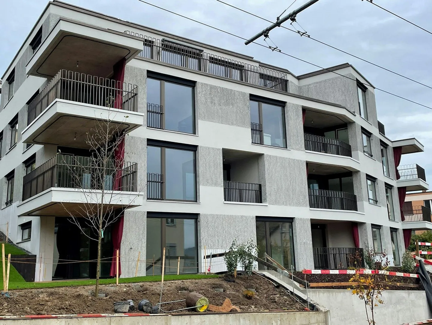 Sunny Garden Apartment in Preferred Location in Höngg - Photo 1 of 9