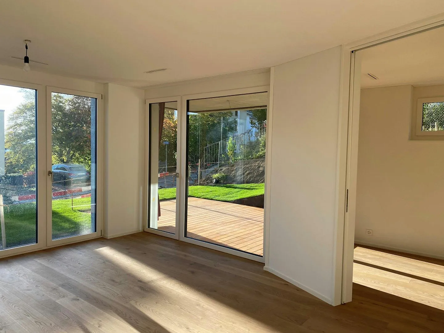 Sunny Garden Apartment in Preferred Location in Höngg - Photo 4 of 9