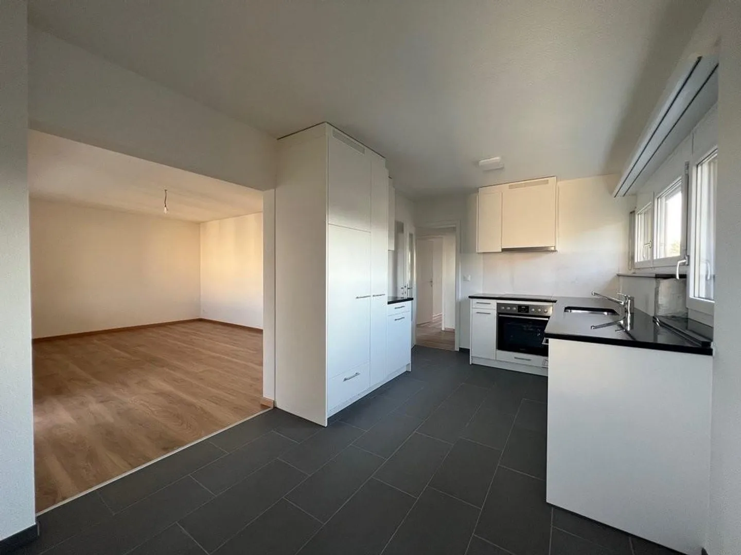 Renovierte Wohnung mit Balkon - Foto 3 von 9