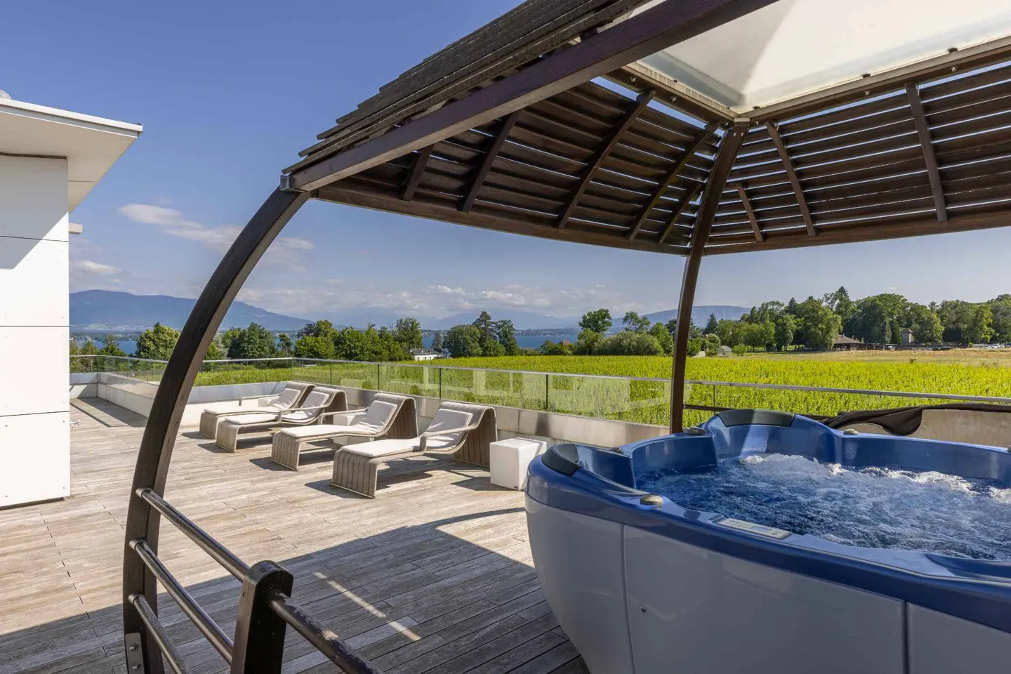 Luxury Villa with Lake View - Photo 12 of 13