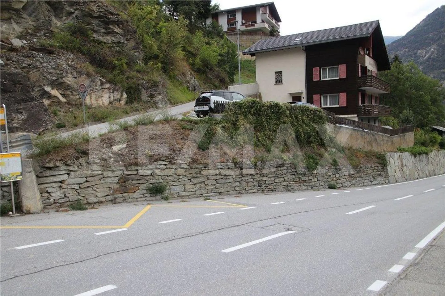 Mehrfamilienhaus zu Verkaufen - Foto 3 von 13