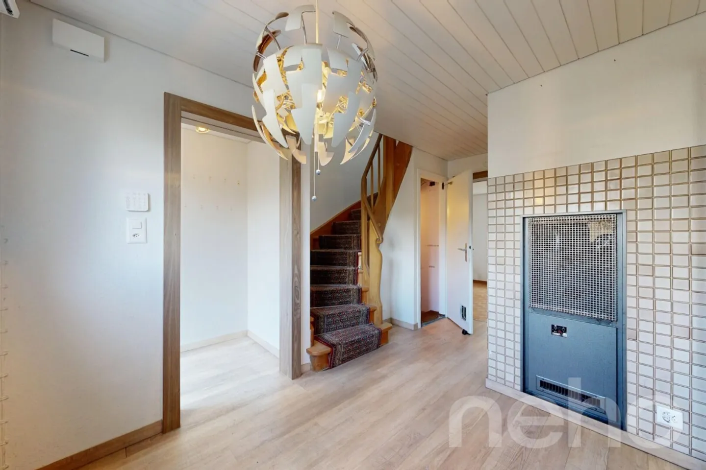 Maison de ville charmante avec potentiel - Photo 4 sur 12