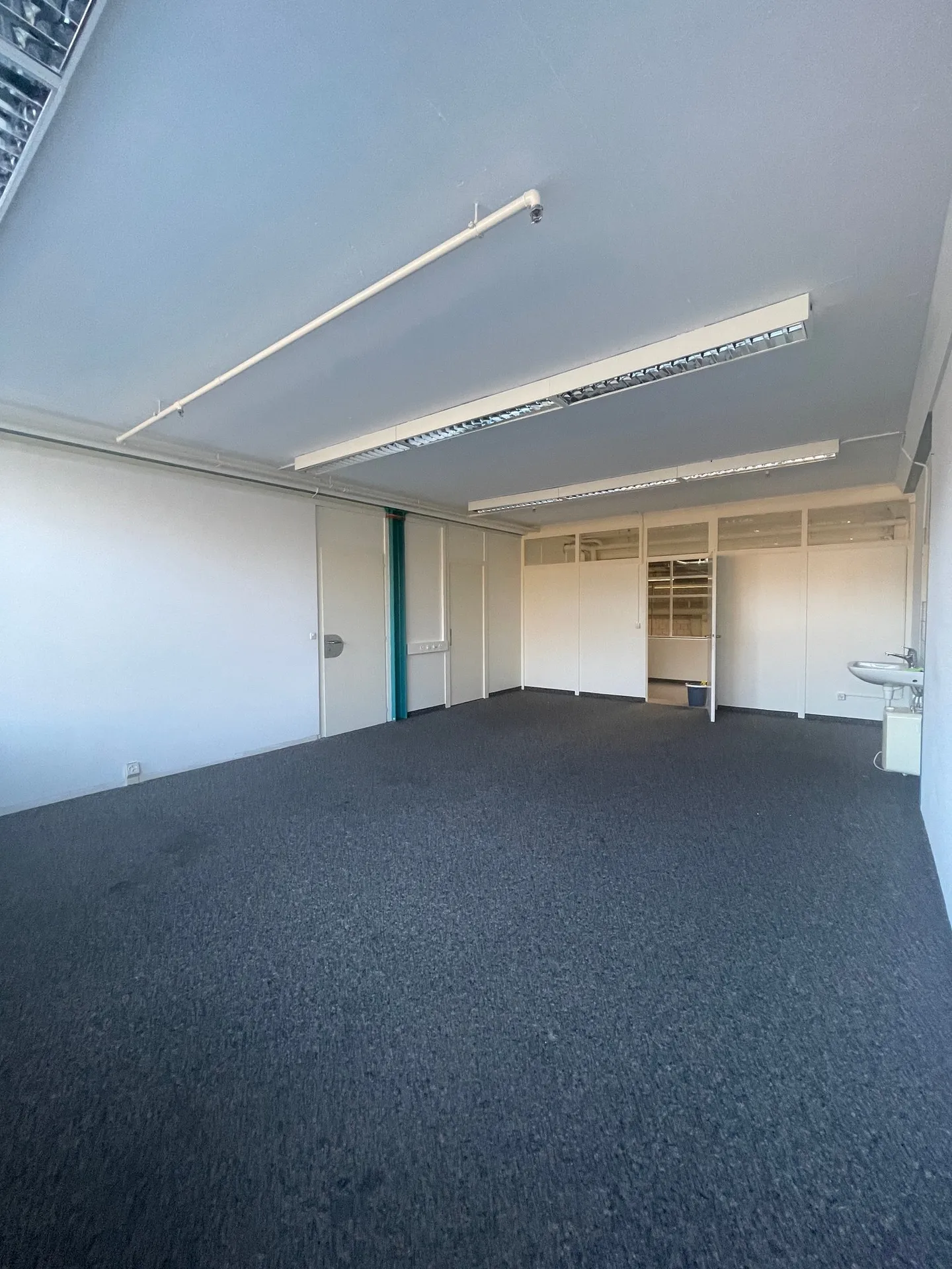 Spazi commerciali attraenti a Gwatt - Foto 4 di 11