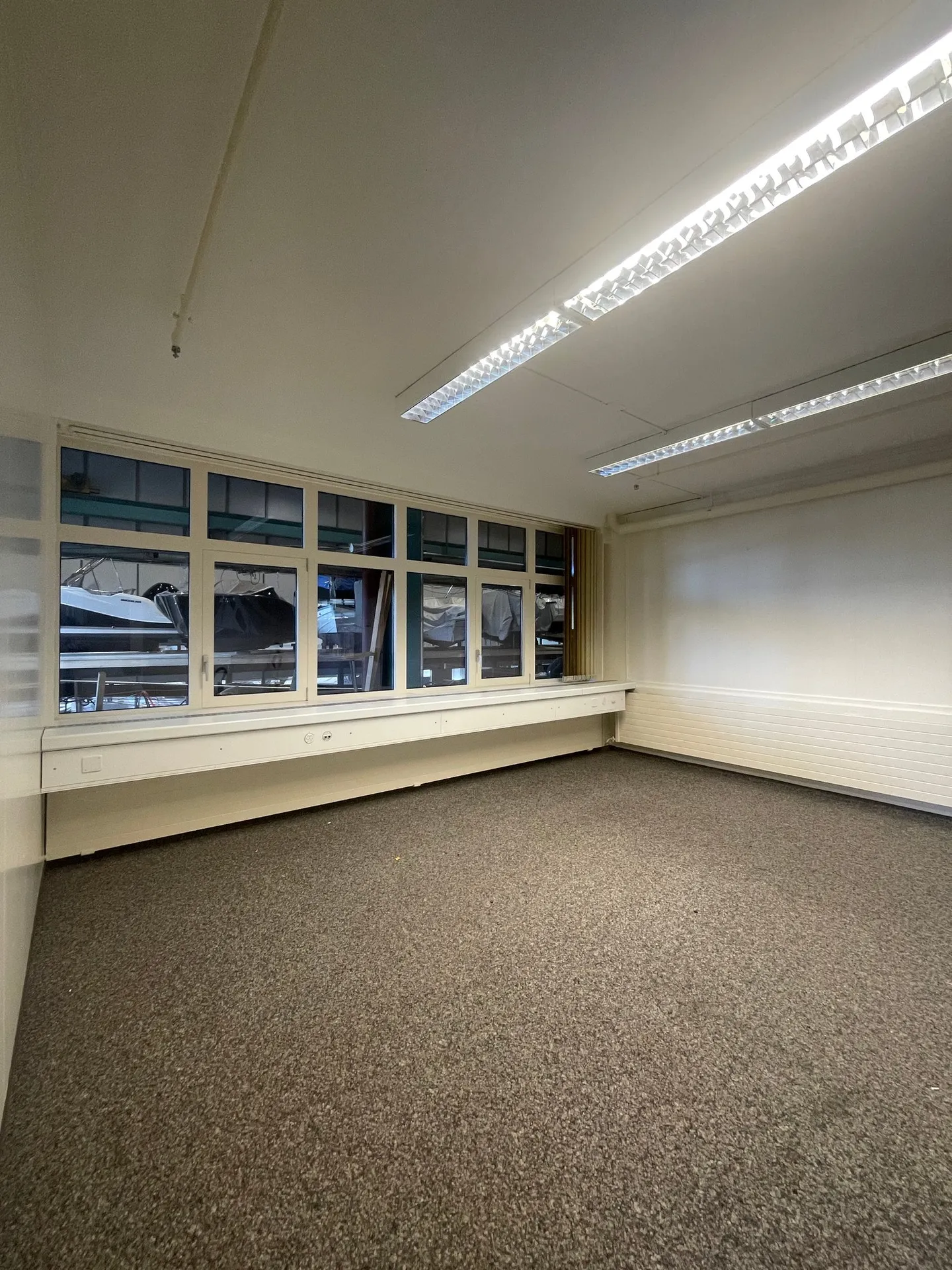 Spazi commerciali attraenti a Gwatt - Foto 5 di 11