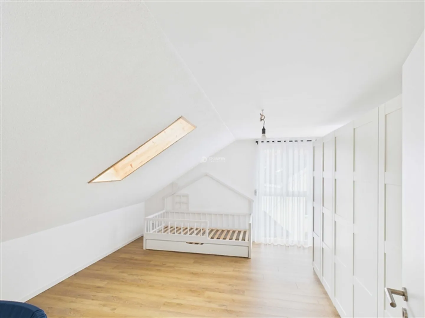 Casa a 3 famiglie, ristrutturata nel 2021, con 2 garage a Trimbach - Foto 9 di 13