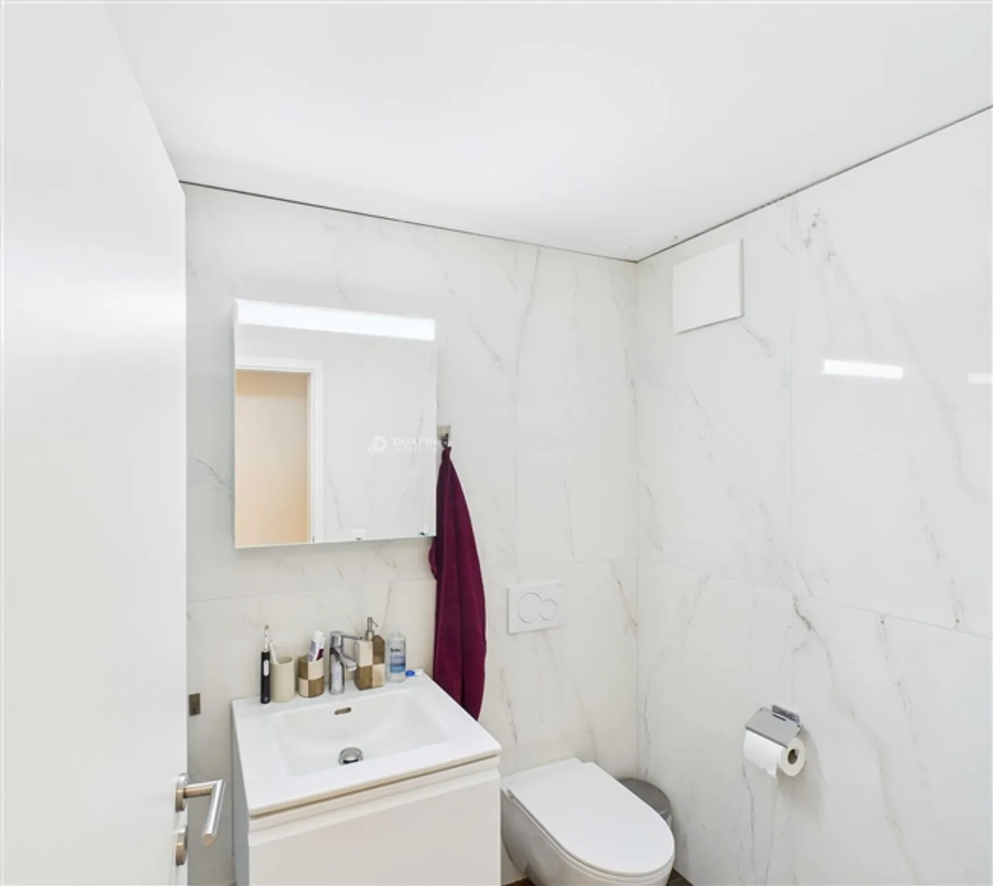 Casa a 3 famiglie, ristrutturata nel 2021, con 2 garage a Trimbach - Foto 13 di 13