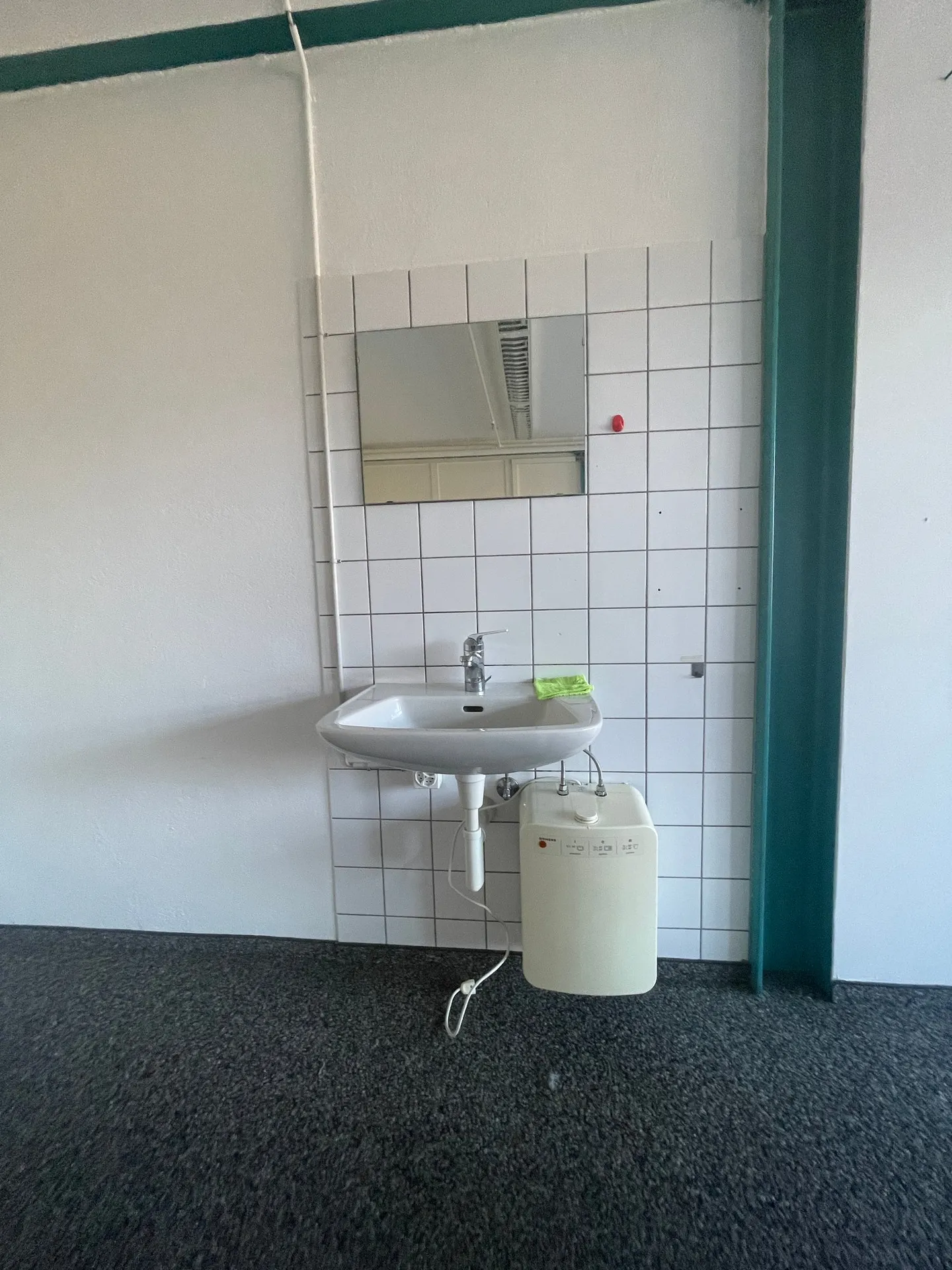 Spazi commerciali attraenti a Gwatt - Foto 7 di 11