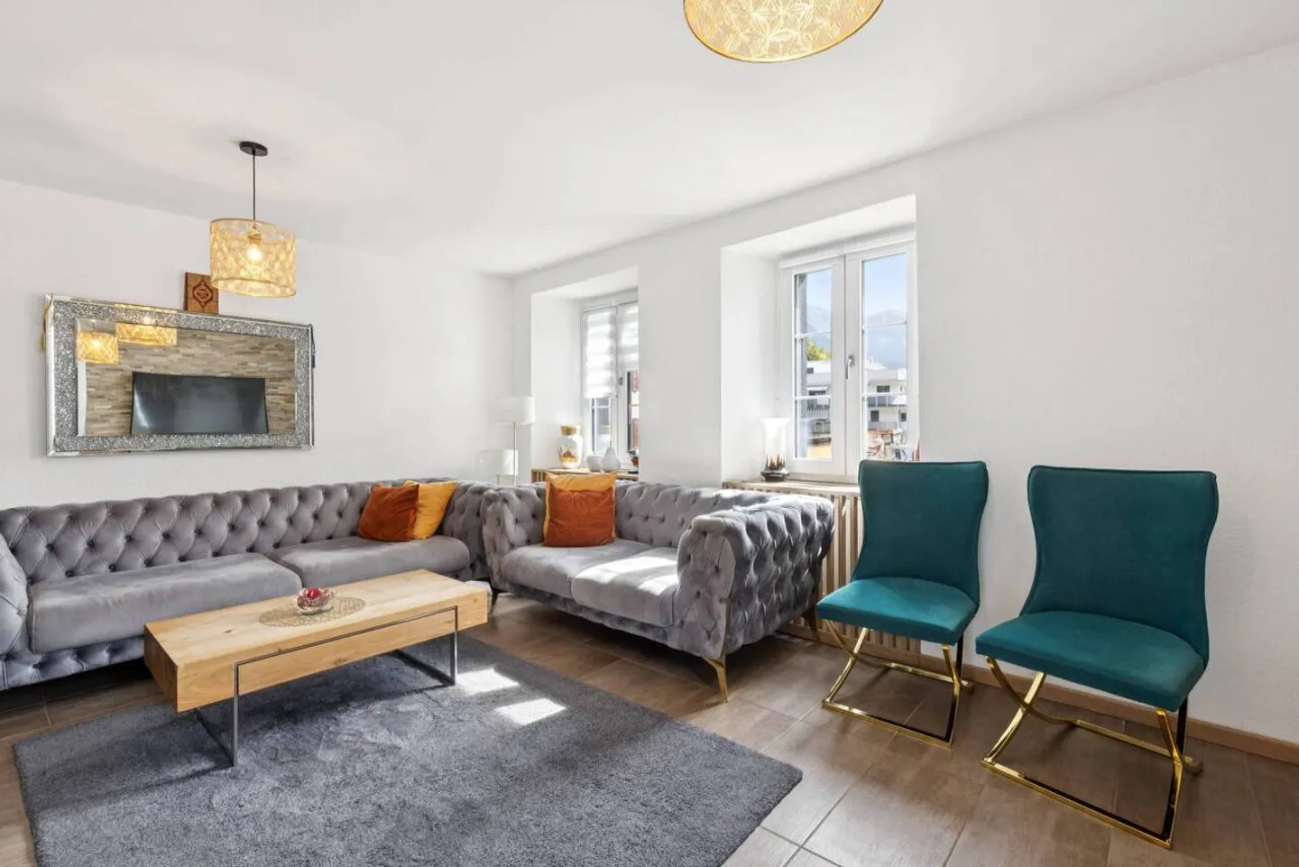 Rare investment in the heart of Vouvry: 2 apartments and parking - Photo 1 of 15