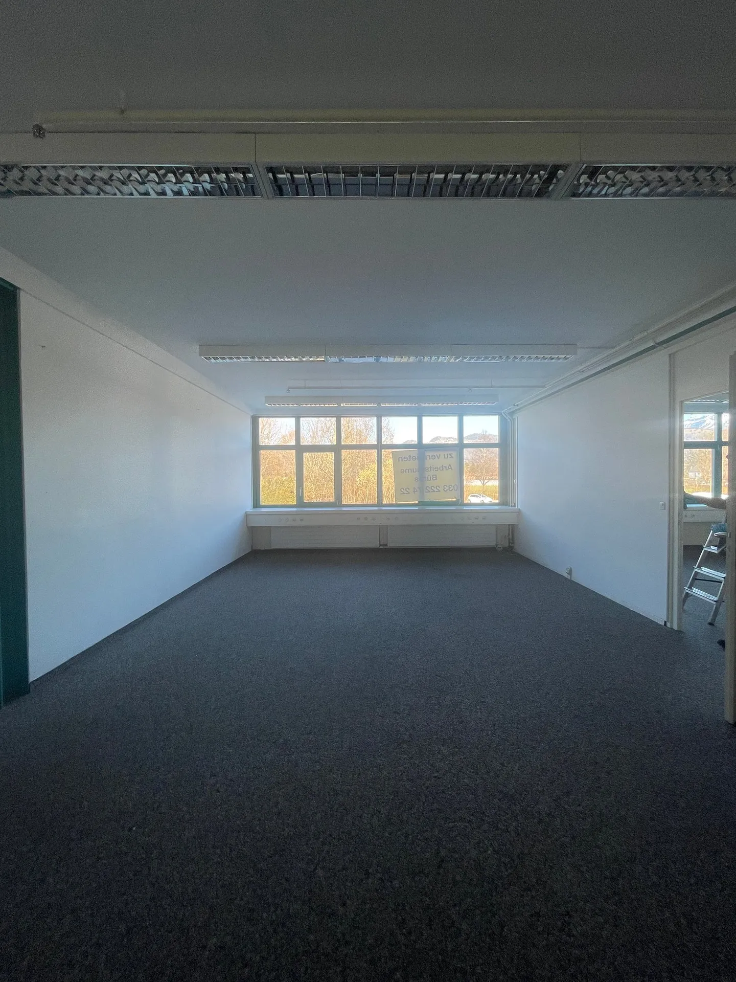 Spazi commerciali attraenti a Gwatt - Foto 8 di 11