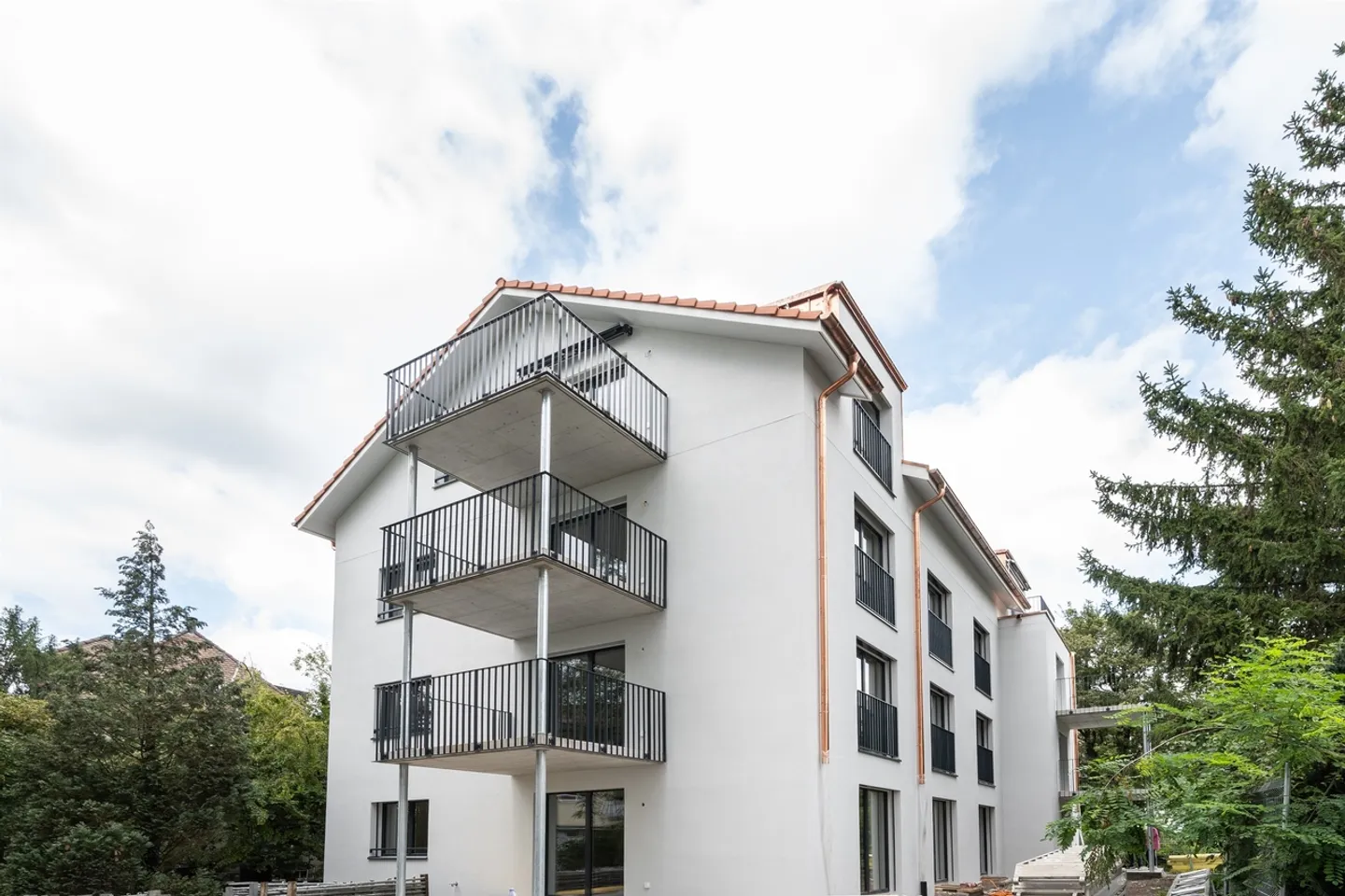 Your new feel-good oasis in Küsnacht - Photo 1 of 4