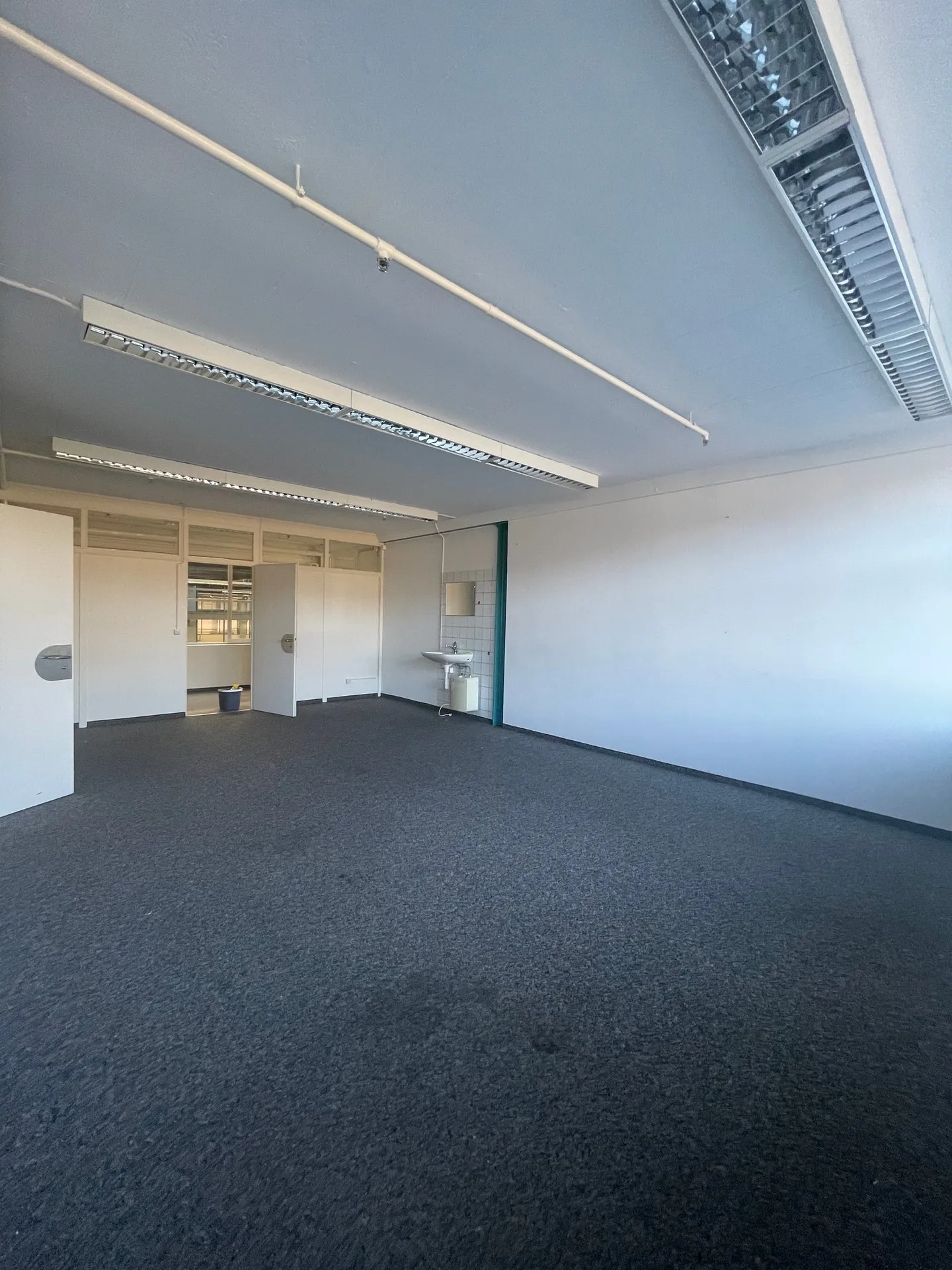 Spazi commerciali attraenti a Gwatt - Foto 11 di 11