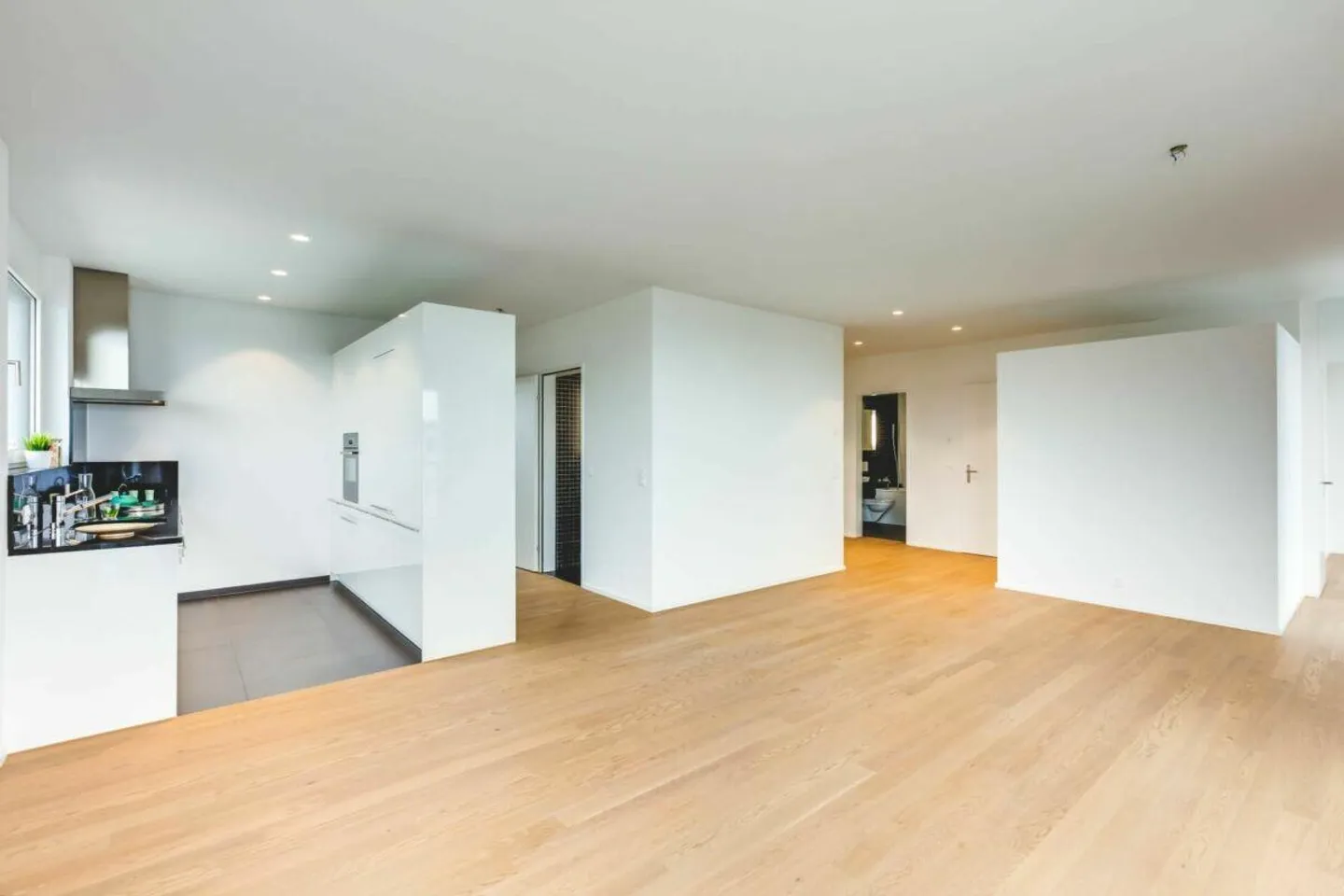 A Sunny Home in a Quiet Location - Photo 2 of 10