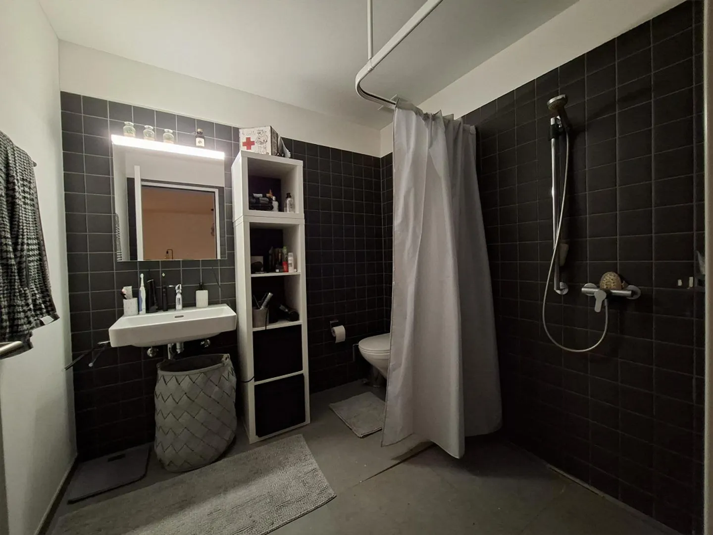 Ottimo appartamento di 2,5 locali con balcone (ovest) nel Moyo - Horw - Foto 11 di 11